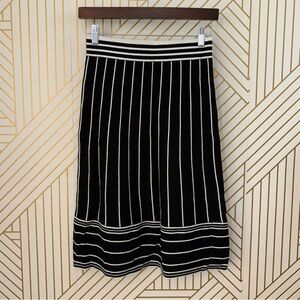 Ann Taylor Striped Sweater Knit Black White Midi flounce A line Fit & Flare XS